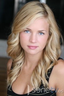 Britt Robertson - actriz de series de TV