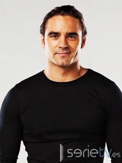 Dustin Clare - actor de series de TV