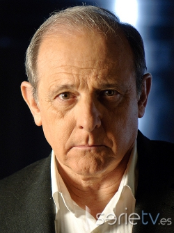 Emilio Gutirrez Caba - actor de series de TV