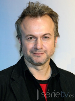 Tristn Ulloa - actor de series de TV