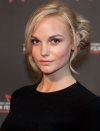 Joanna Vanderham - actriz de series de TV